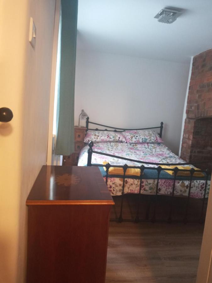 Delighful Self Catering In The Heart Of Glastonbury Eksteriør billede